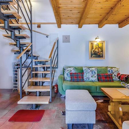 Stunning Home In Bribir With Kitchen Kültér fotó