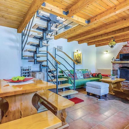 Stunning Home In Bribir With Kitchen Kültér fotó