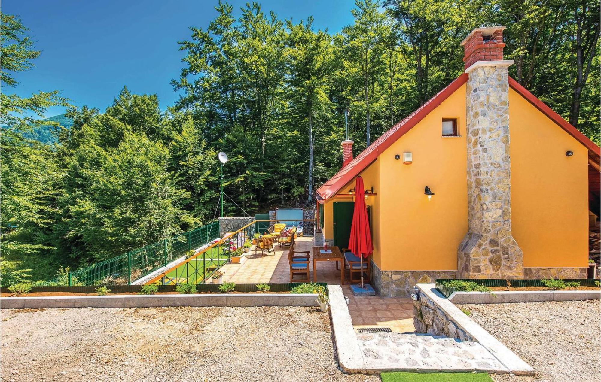Stunning Home In Bribir With Kitchen Kültér fotó